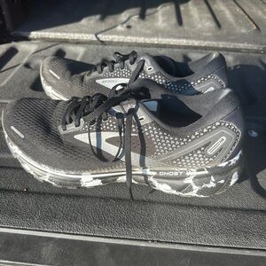 Brooks Ghost 14 Black and White Athletic Shoes